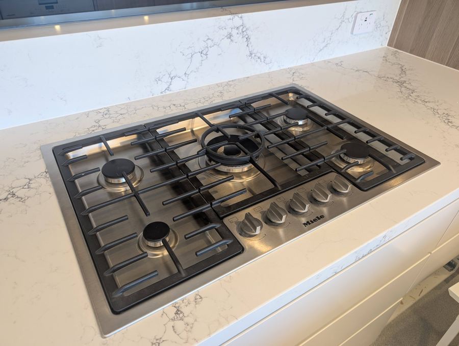 Gas cooktop in apartment kitchen